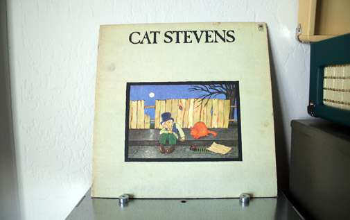 Cat Stevens record on top of the cubes as display