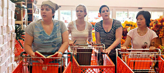 Sarah, Lindsay, Grayson, and Beverly at the grocery store